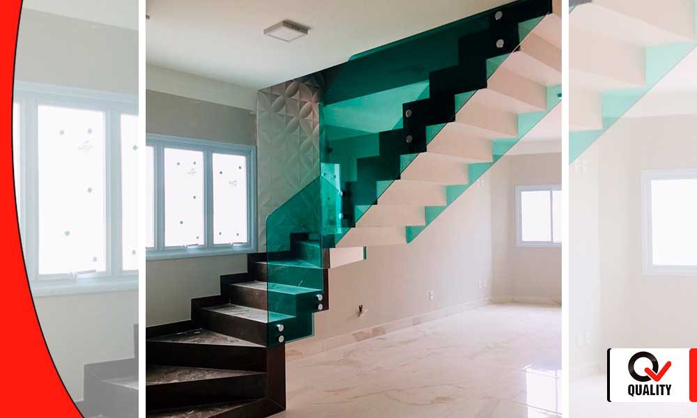 Escada com vidro verde temperado e boton